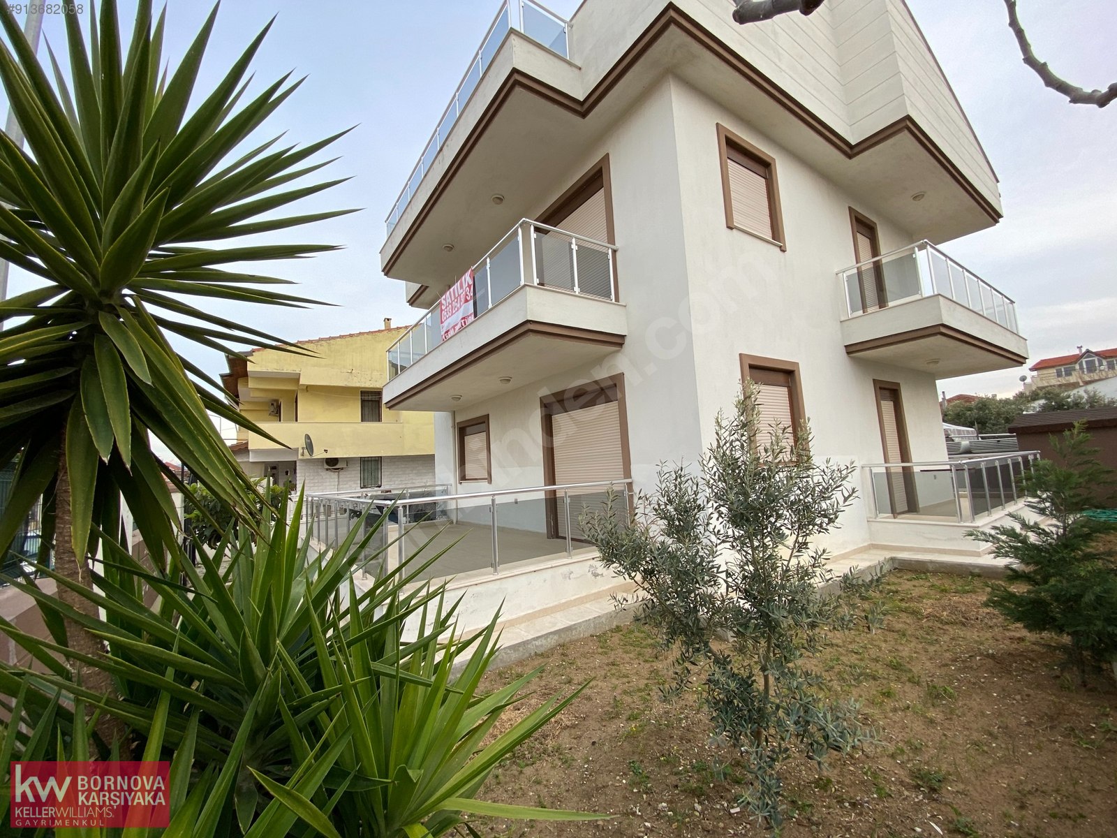 URLA İSKELE�DE TAM MÜSTAKİL 5+1 VİLLA Satılık Villa İlanları