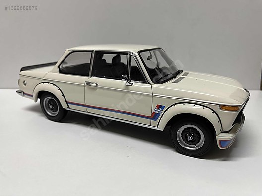 Kyosho Diecast Model 1:18 BMW Araba - 1322682879