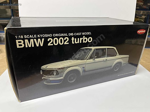 Kyosho Diecast Model 1:18 BMW Araba - 1322682879