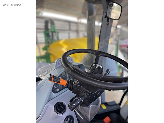 Machinery / Agricultural Machines / Tractors / New Holland / T6.175