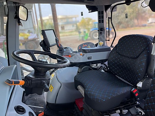 Machinery / Agricultural Machines / Tractors / New Holland / T6.175