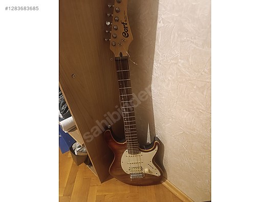 İkinci El ve Sıfır Alışveriş / Müzik / Müzik Aletleri / Telli Çalgılar / Gitar / Elektro