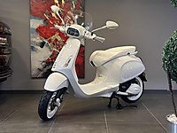 CARENA - 2022 VESPA SPRINT 150 JUSTIN BIEBER - LIMITED EDITION #1248683949