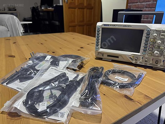 Used & Brand New Items / Electronics / Diagnostic & Test Devices / Oscilloscopes