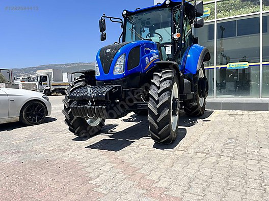 Machinery / Agricultural Machines / Tractors / New Holland / TR5.100