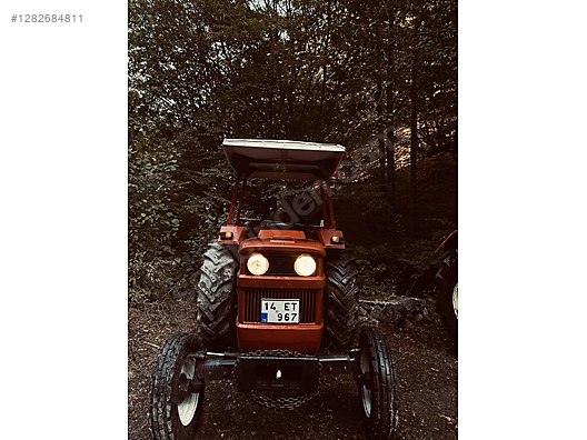 Machinery / Agricultural Machines / Tractors / New Holland / 54C