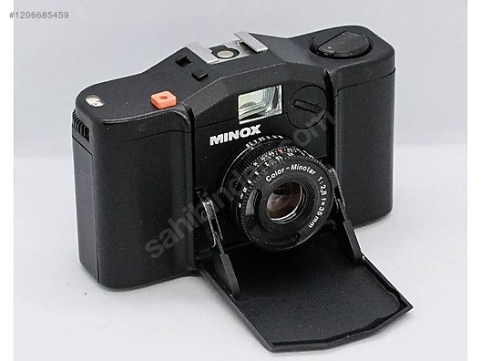 Used & Brand New Items / Cameras & Photographic Equipment / Analogue Film Cameras / Medium Format / SLR (Single Lens Reflex)