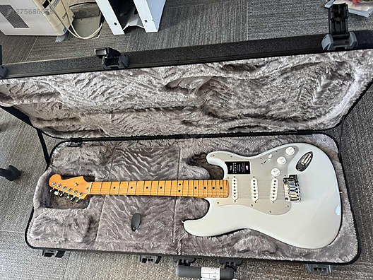 İkinci El ve Sıfır Alışveriş / Müzik / Müzik Aletleri / Telli Çalgılar / Gitar / Elektro