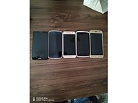 Ekranı kırık telefon