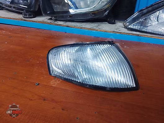 MAZDA 323 SAĞ SİNYAL - Diğer