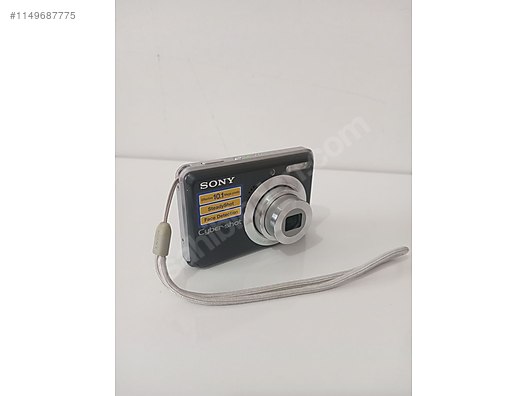 Sony CyberShot DSC-S930 Point & Shoot Camera