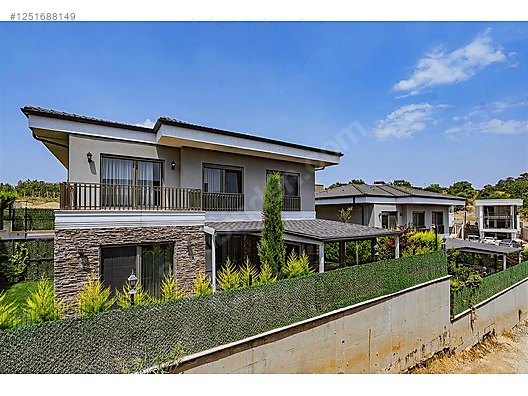 Gümüştepede satılık 4+1 villa