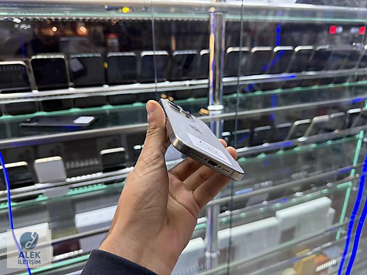 Used & Brand New Items / Cell Phones & Accessories / Cell Phones / Apple / iPhone 15 Pro