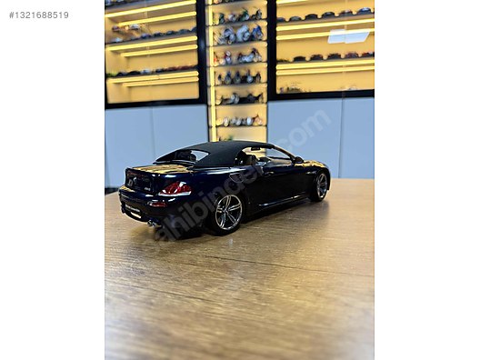 Kyosho Diecast Model 1:18 BMW Araba - 1321688519