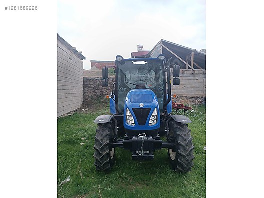Machinery / Agricultural Machines / Tractors / New Holland / T4.50S