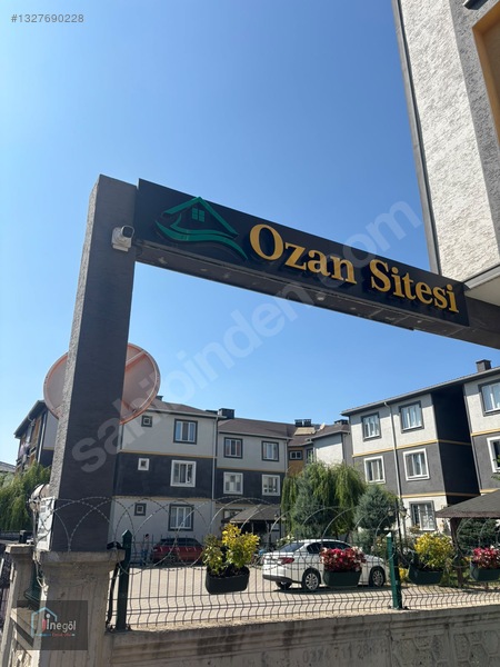 İNEGÖL KOZLUCA YOLU OZAN SİTESİ'NDE SATILIK 3+1 ARA KAT DAİRE