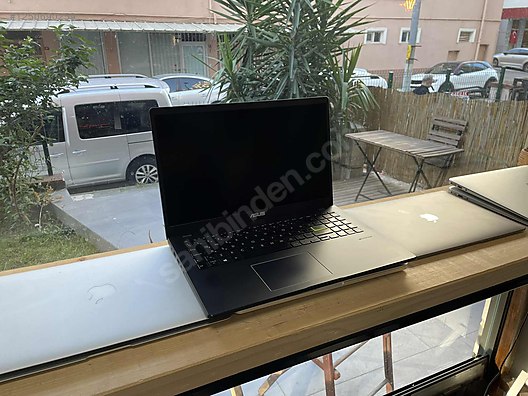 İkinci El ve Sıfır Alışveriş / Bilgisayar / Dizüstü (Notebook) / Laptop / Asus
