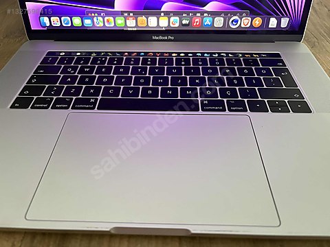 Apple Macbook / AŞIRI TEMİZ MACBOOK PRO TOUCHBAR +i7HQ +AMD RADEON