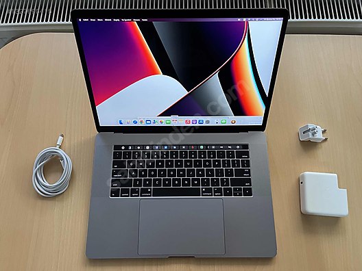 Apple Macbook / AŞIRI TEMİZ MACBOOK PRO QHD RETİNA +i7HQ +AMD