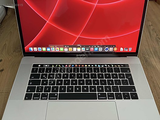 Apple Macbook / AŞIRI TEMİZ MACBOOK PRO TOUCHBAR +i7HQ +AMD RADEON