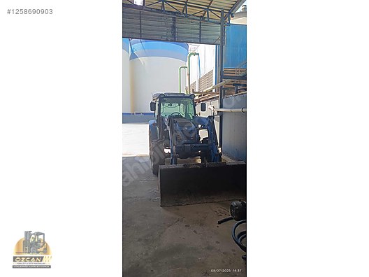 Machinery / Agricultural Machines / Tractors / New Holland / T4.65