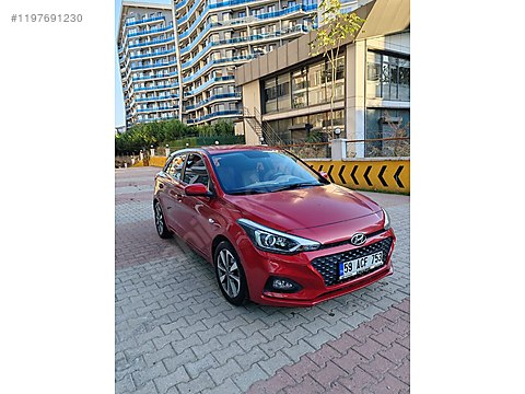 Hyundai i20 1 4 Style SERVİS BAKIMLI HASAR KAYITSIZ İ20  