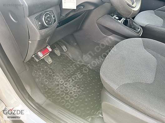 Vasıta / Minivan & Panelvan / Ford / Transit Courier / 1.5 TDCi Trend