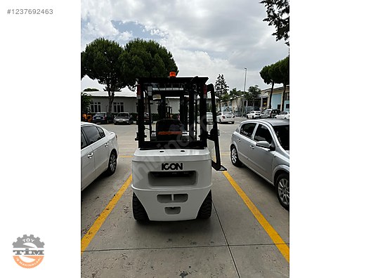 Machinery / Industrial / Carrying & Stacking Equipment / Forklifts / For Sale / Ceylift