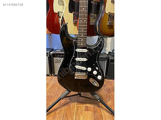 Squier Elektro Gitar