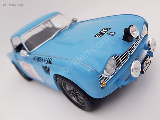 Revell Diecast Model 1:18 Triumph Araba - 1312693706