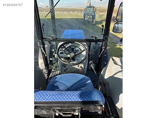 Machinery / Agricultural Machines / Tractors / New Holland / 75-56s