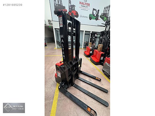 Machinery / Industrial / Carrying & Stacking Equipment / Forklifts / For Sale / Halterlift