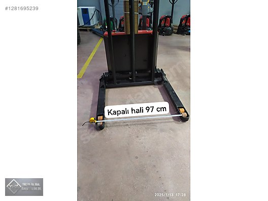 Machinery / Industrial / Carrying & Stacking Equipment / Forklifts / For Sale / Halterlift