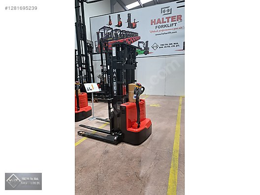Machinery / Industrial / Carrying & Stacking Equipment / Forklifts / For Sale / Halterlift