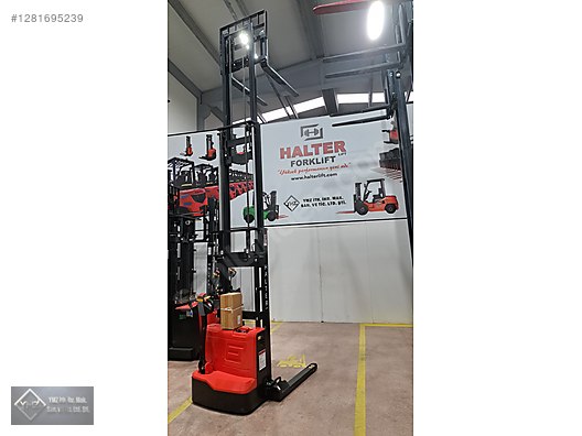 Machinery / Industrial / Carrying & Stacking Equipment / Forklifts / For Sale / Halterlift