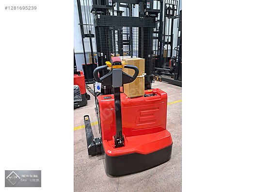 Machinery / Industrial / Carrying & Stacking Equipment / Forklifts / For Sale / Halterlift