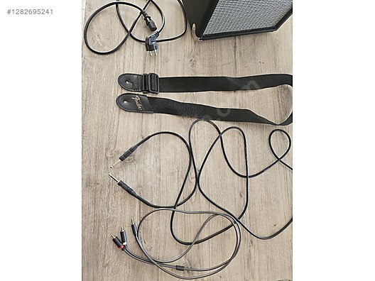 İkinci El ve Sıfır Alışveriş / Müzik / Müzik Aletleri / Telli Çalgılar / Gitar / Elektro