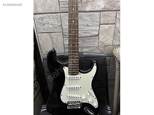 İkinci El ve Sıfır Alışveriş / Müzik / Müzik Aletleri / Telli Çalgılar / Gitar / Elektro