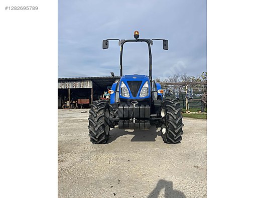 Machinery / Agricultural Machines / Tractors / New Holland / TD4.65B