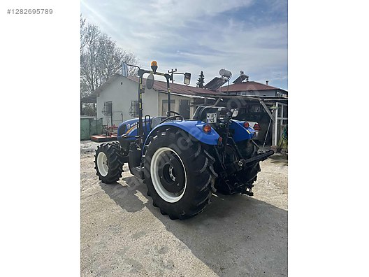 Machinery / Agricultural Machines / Tractors / New Holland / TD4.65B