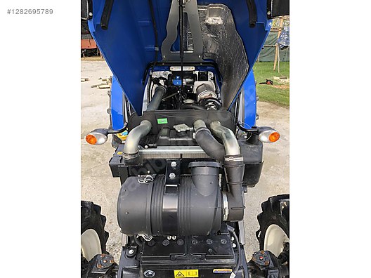 Machinery / Agricultural Machines / Tractors / New Holland / TD4.65B