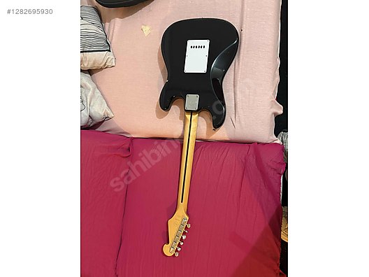 İkinci El ve Sıfır Alışveriş / Müzik / Müzik Aletleri / Telli Çalgılar / Gitar / Elektro