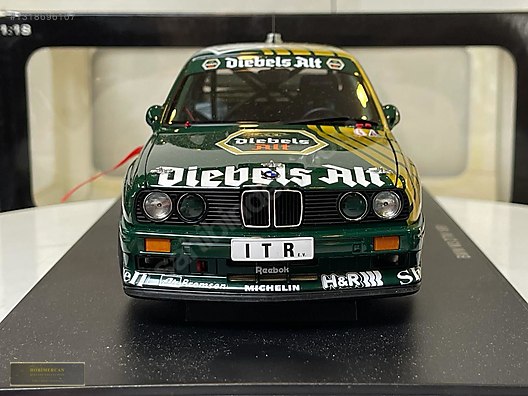 Autoart Diecast Model 1:18 BMW Araba - 1318696107
