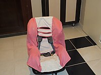 İKİ ADET BEBEK KOLTUĞU TANESİNİ 500 TL DEN SATIYORUM