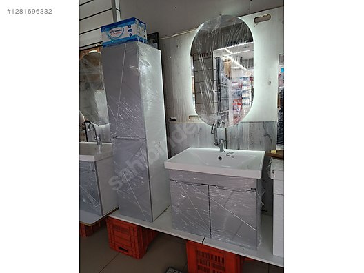 İkinci El ve Sıfır Alışveriş / Bahçe & Yapı Market / Yapı Malzemeleri / Banyo & Mutfak / Banyo Dolabı