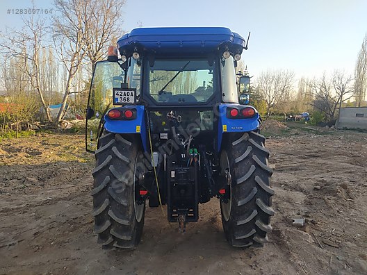 Machinery / Agricultural Machines / Tractors / New Holland / TD5.100