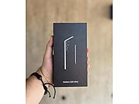 SAMSUNG S25 ULTRA 256.GB KAPALI KUTU GARANTİLİ.