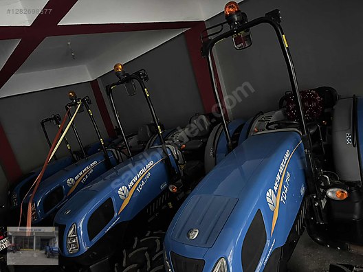 Machinery / Agricultural Machines / Tractors / New Holland / TD4.78B