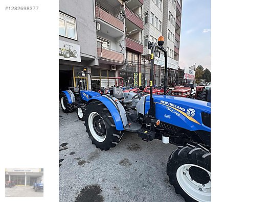 Machinery / Agricultural Machines / Tractors / New Holland / TD4.78B