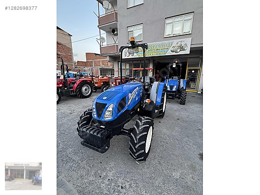 Machinery / Agricultural Machines / Tractors / New Holland / TD4.78B